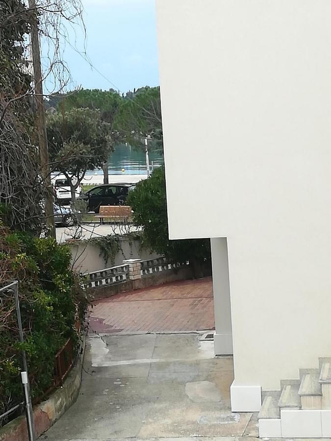 Apartments By The Sea Novalja, Pag - 17973 Exteriör bild